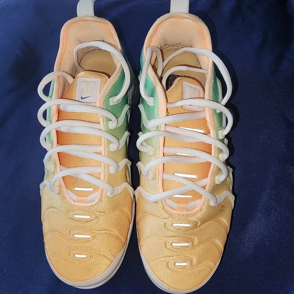 2017 WMNS AIR VAPORMAX PLUS 'RAINBOW'